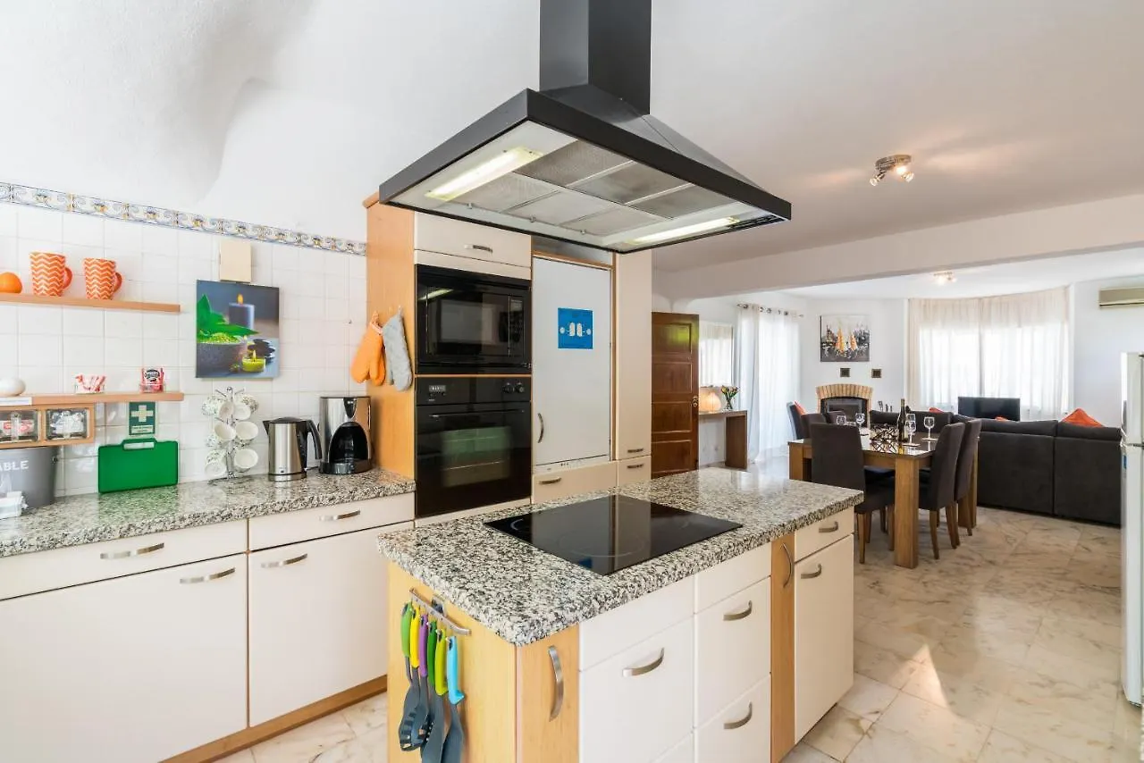Casa Laranja Three Bedroom Villa Loule